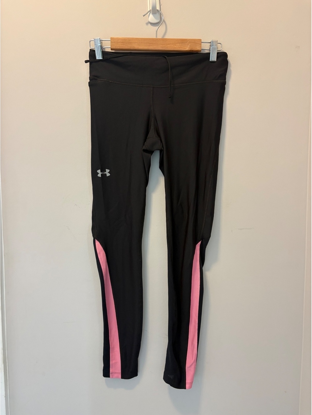 Under Armour Black Leggings with Pink Side Panels Medium Ladies Womens